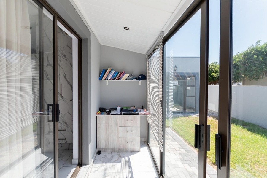 4 Bedroom Property for Sale in Country Club Western Cape